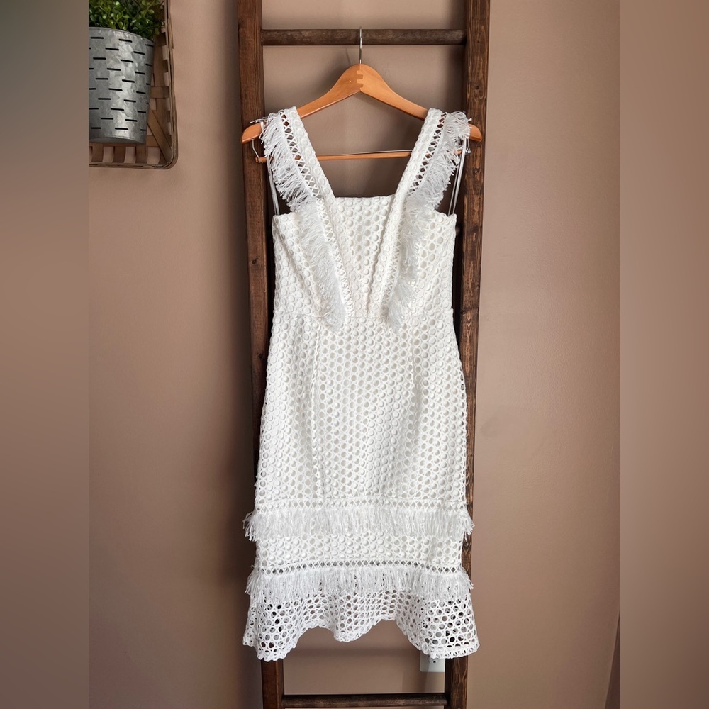 SHILLA the Label Elegant White Fringe Lace Crochet Dress